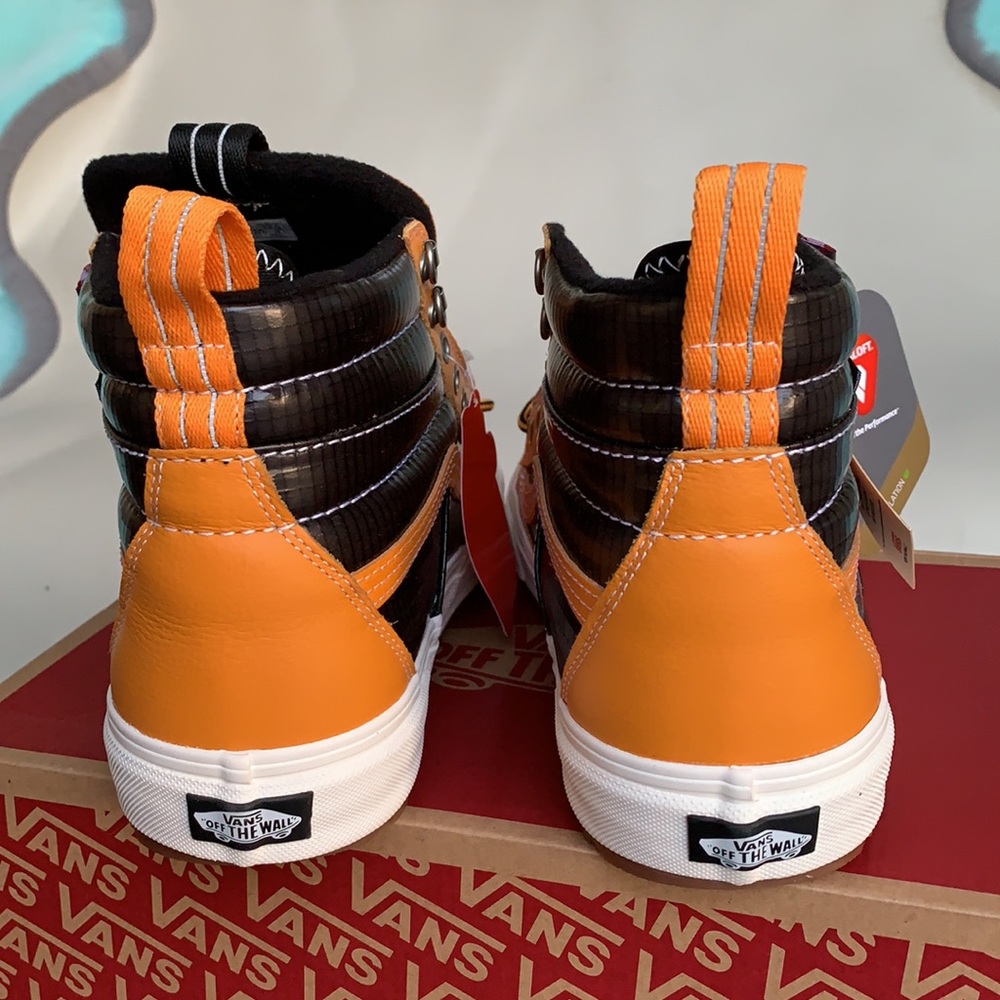 VANS WMNS SK8-HI MTE 2.0 DX APRICOT/BLACK Waterproof Sneakers - Picture 14 of 16